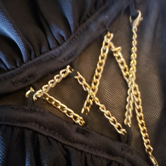 Black Long Sleeve Crop Top - Picture 3 of 3